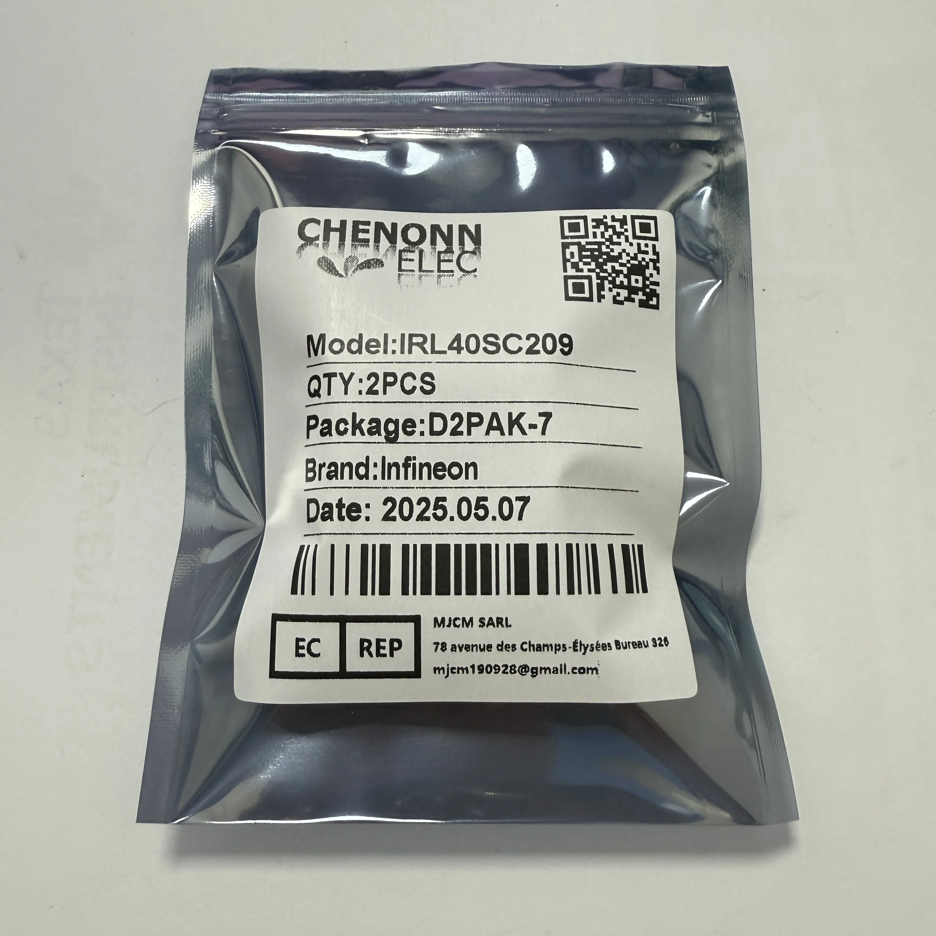2 шт./лот IRL40SC209 (MOSFET)