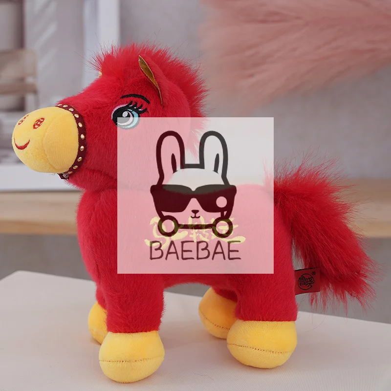 ตุ๊กตาม้านำโชคสีแดงขนาด 20/25 ซม. ของเล่นตุ๊กตาม้ามาสคอตปีใหม่ ของตกแต่งเทศกาล ของขวัญสำหรับเด็ก