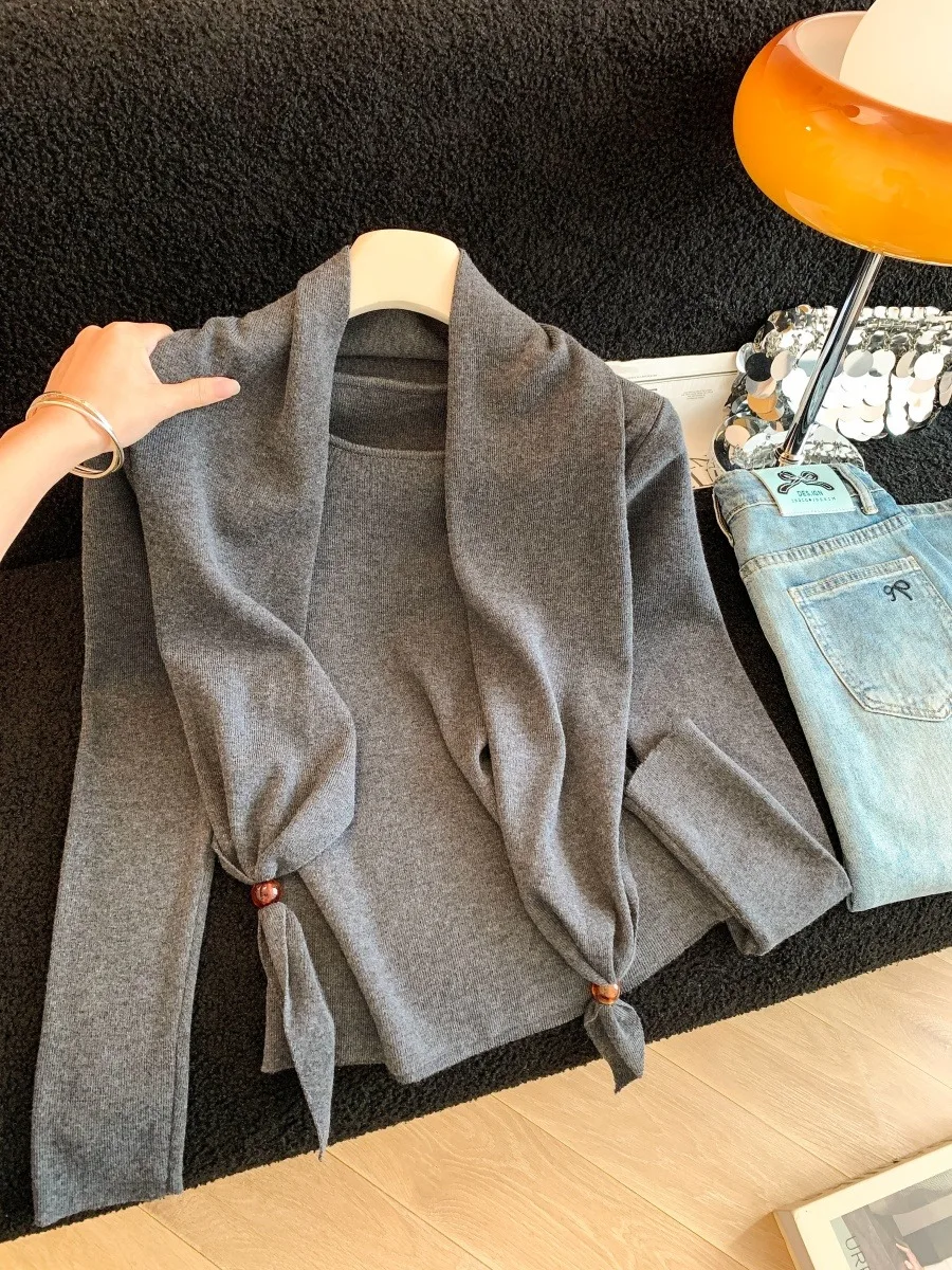 

Женские вязаные свитера с искусственной шалью из двух предметов, осенний французский приталенный топ с круглым вырезом, повседневная универсальная внутренняя рубашка с длинными рукавами