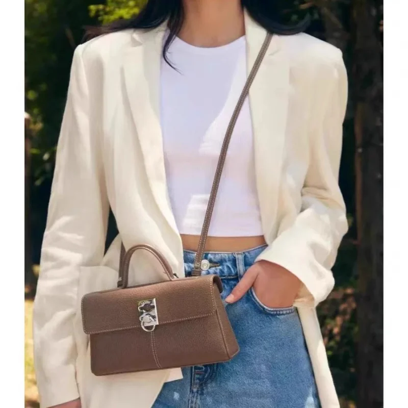 CAF High-Quality Fashion Single-Shoulder Commuter Bag Hong Kong 2025 Niche New Handheld Genuine Leather Crossbody Bag