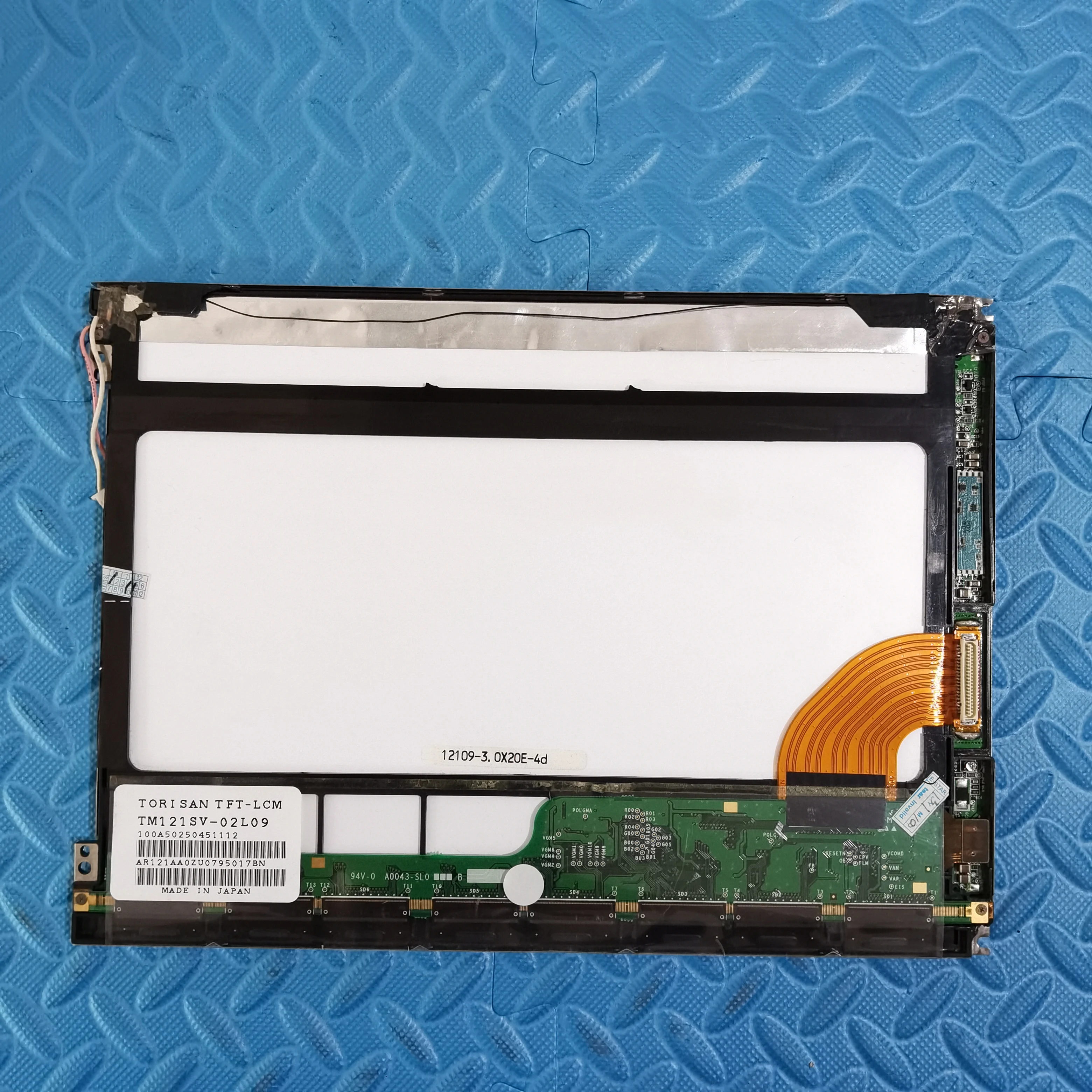 TM121SV-02L09 LCD Screen Display Panel