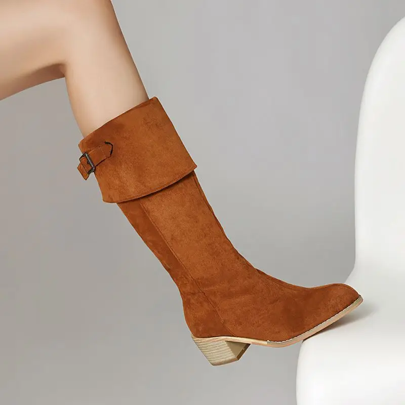 

ORCHA LISA Женские сапоги до колена с круглым носком 6 см на массивном каблуке без шнуровки с металлическим декором из флока, замша, желтый, весна-осень, большие размеры 45