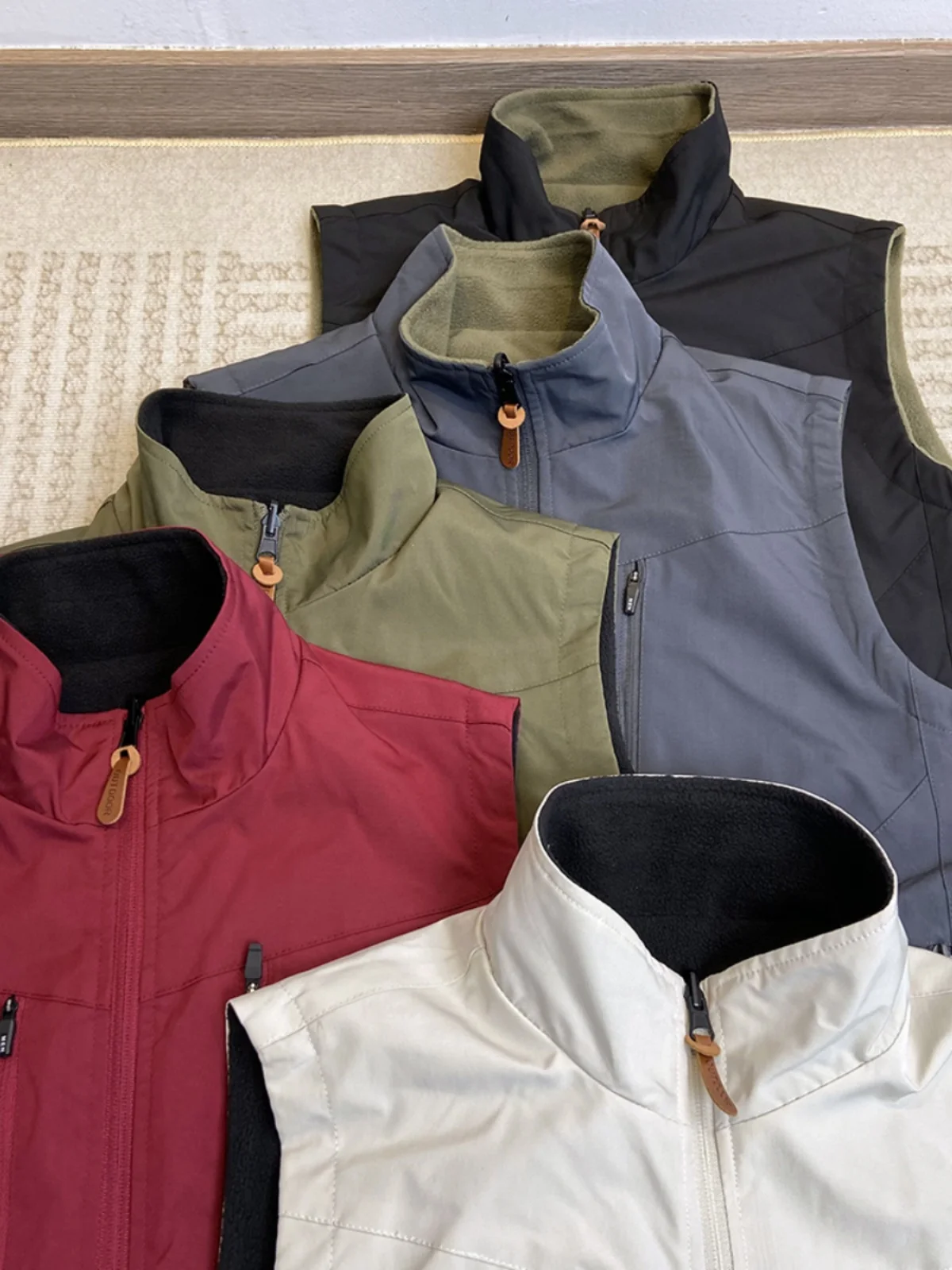 

Warm Fce Lined Outdoor Vest for Men Double-Sided Wear Spor Red Microfce Jaet Stand Fit Youth Faion Casual Wear