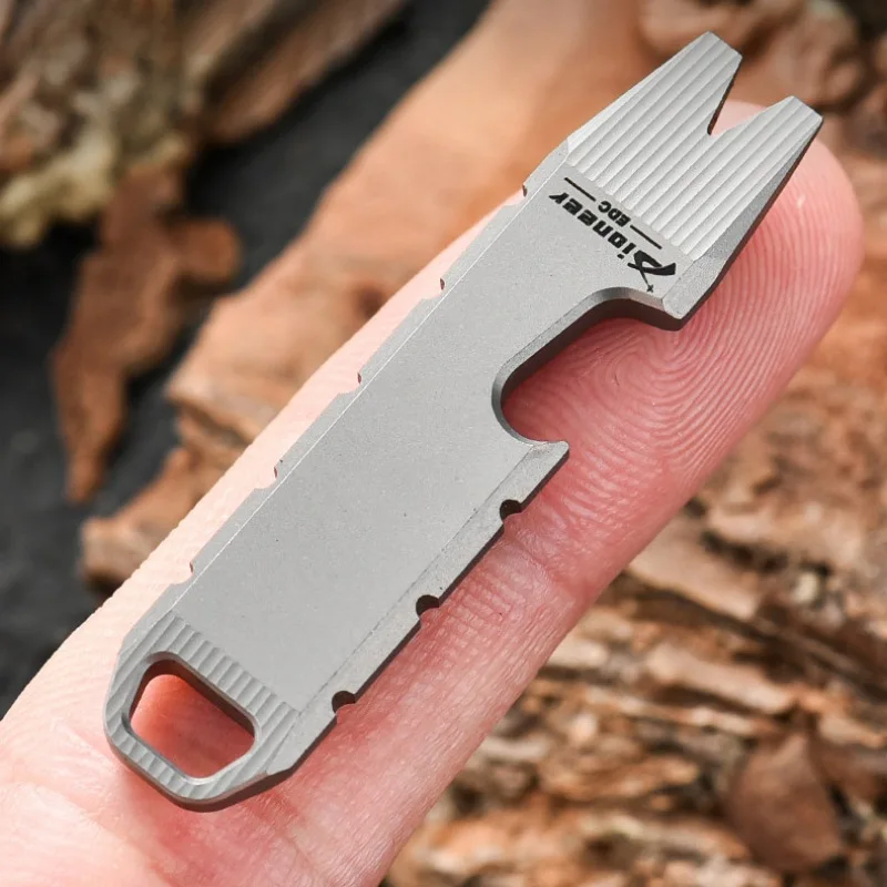 Titanium Alloy Crowbar Bottle Opener Outdoor Travel Broken Window Waist Hanging Keychain Survival Tool Multifunctional EDC Tools