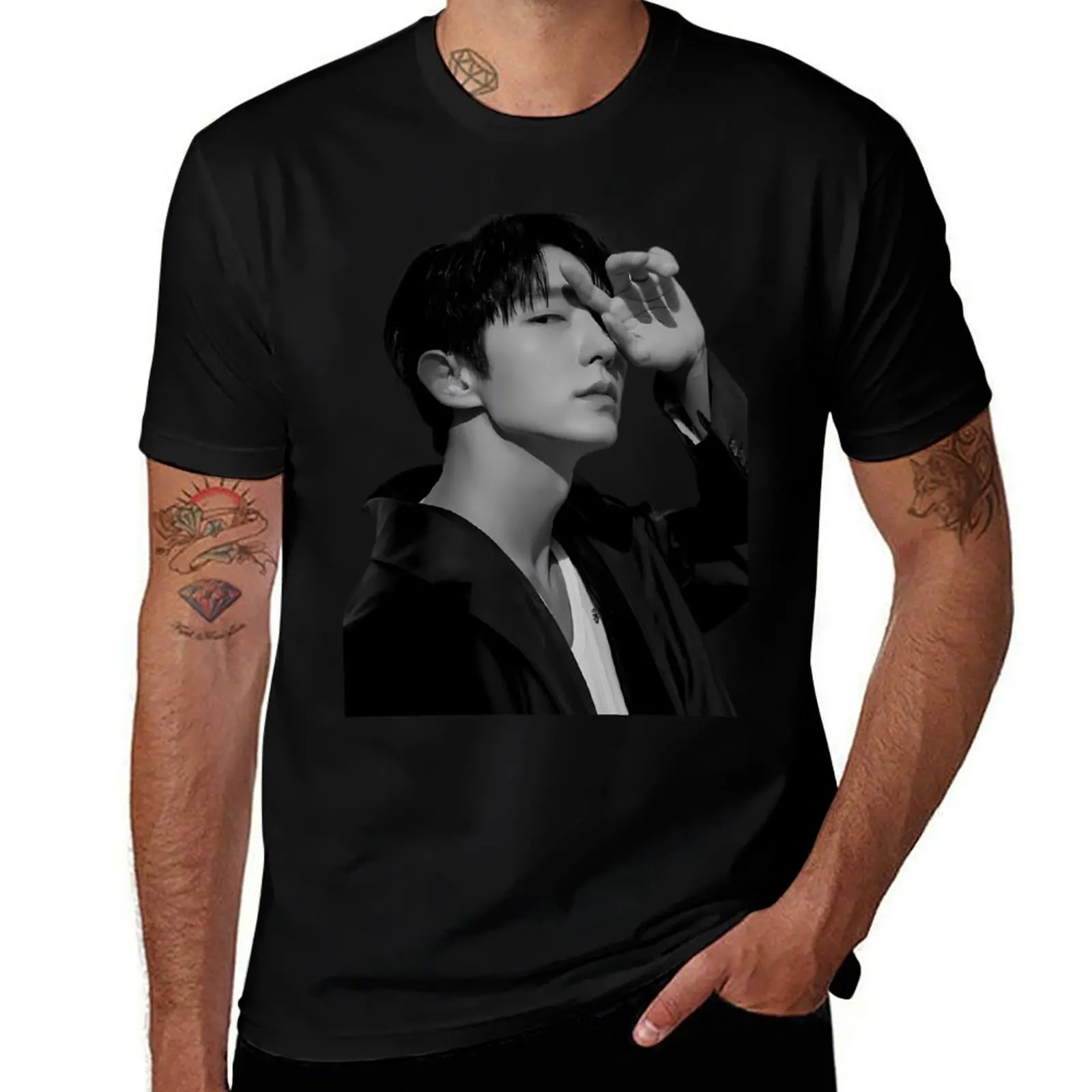 

Lee Joon Gi - V4 T-Shirt funny t shirts cotton T-Shirt
