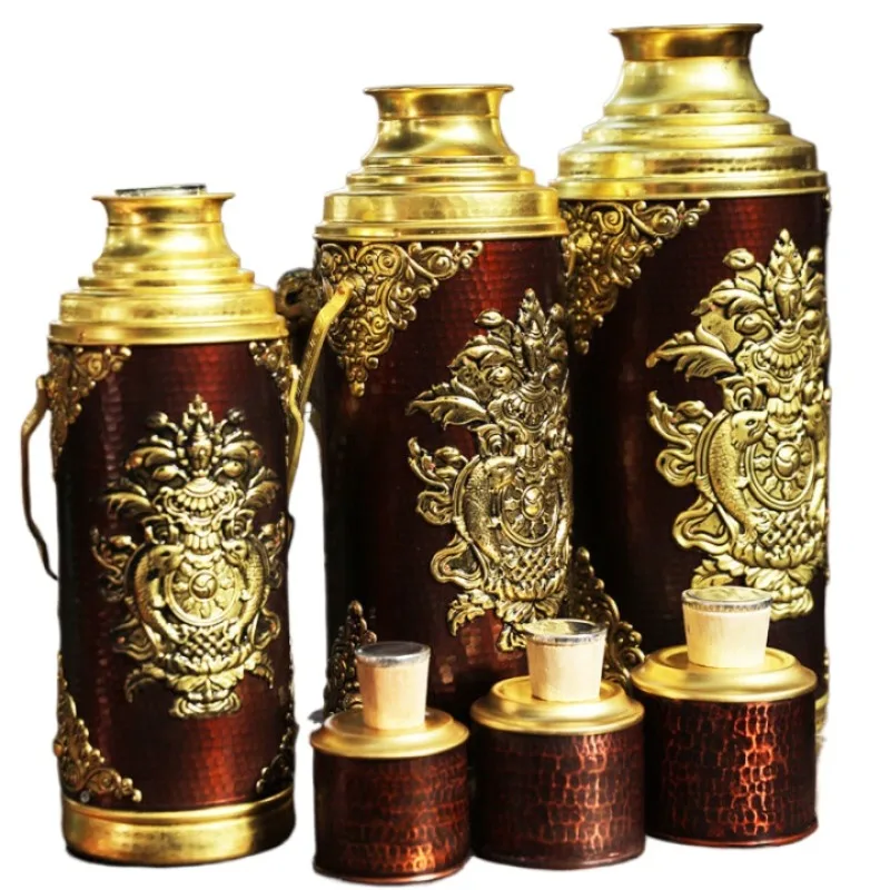 

Minority characteristic handicrafts kettle