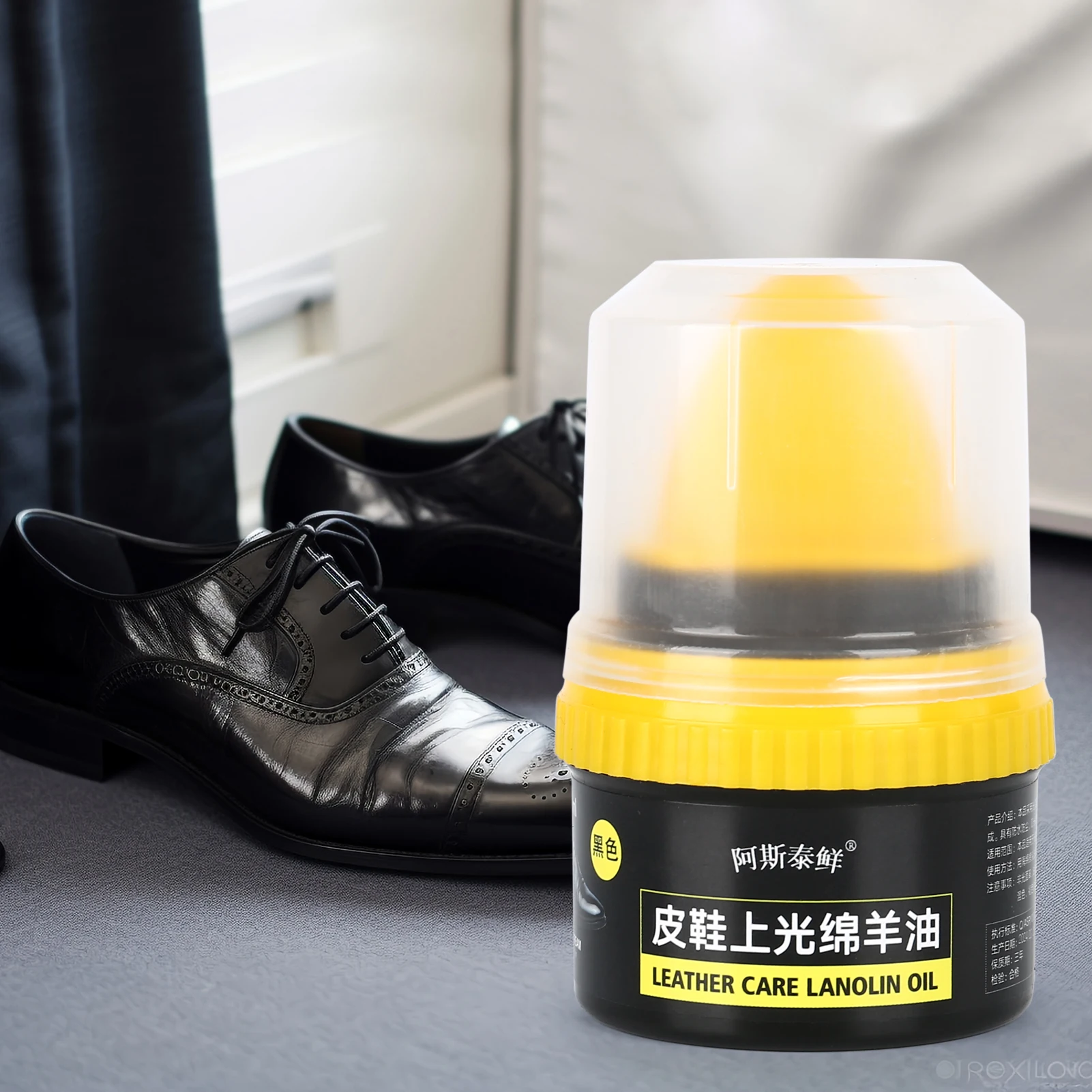 Shoe Care Shoe Cream with Brush Nursing Shoes Leather Cleaner Shoes Polishing for All Kind of Leather Surfaces