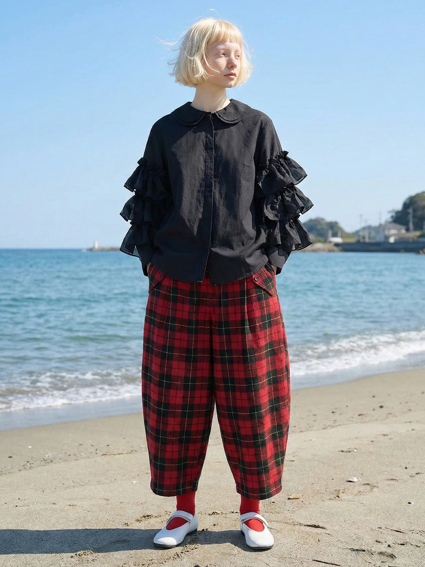 

Красные — черные брюки-фонарики в клетку с завязками, ретро-гонконгский стиль, повседневный наряд, повседневная и свободная атмосфера 255338