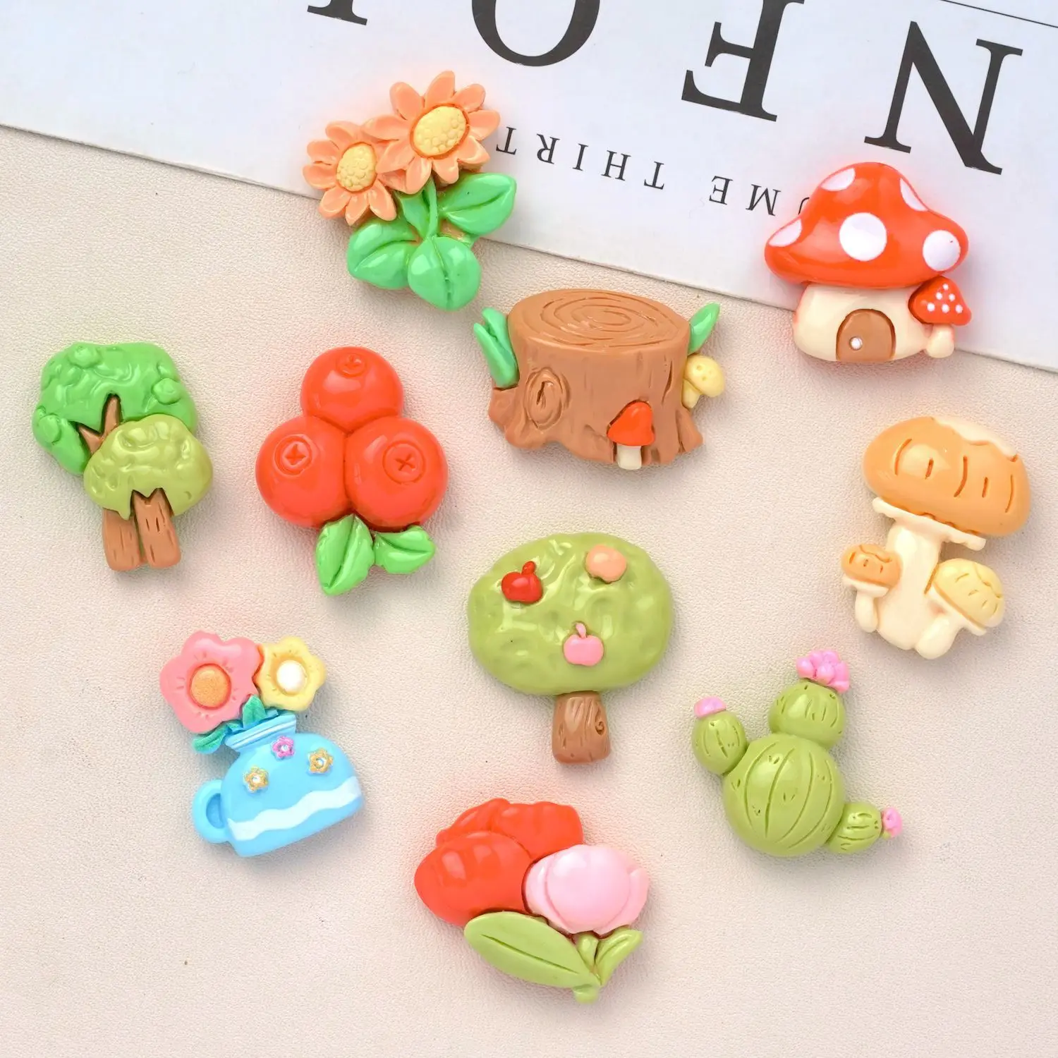 10PCS Scene Garden Cartoon Cream Gel Phone Case Bracelet DIY Jewelry Pendant Resin Accessories Handmade Accessories