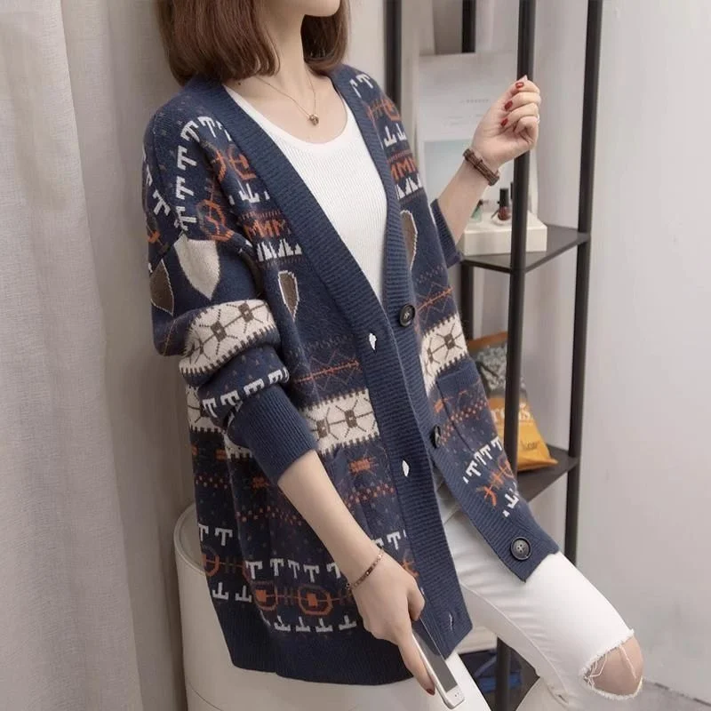 

Dongguan Daliang Knitted Sweater Dongguan Daliang V-ne Long Sve Cardigan Regular Length Winter Faion Women's Knitwear