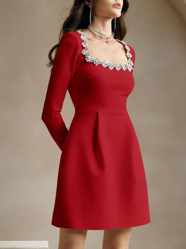 Elegant Lady Red Velvet Beaded Square Collar Mini Dress Fashion Long Sleeves High Waisted A Line Vestidos Chic Lady Party Gowns