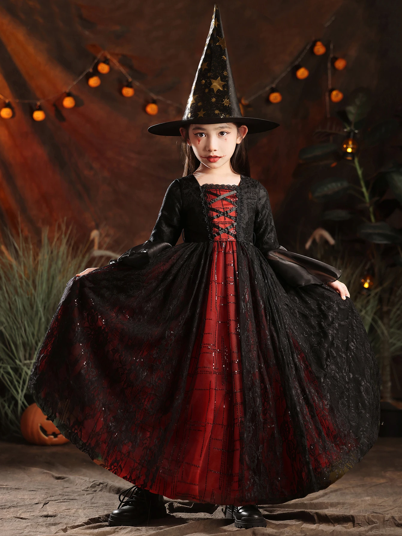 

Girls' Long Sleeved Party Performance Costumes Lace Patchwork Dresses Long Skirts Beautiful Dresses