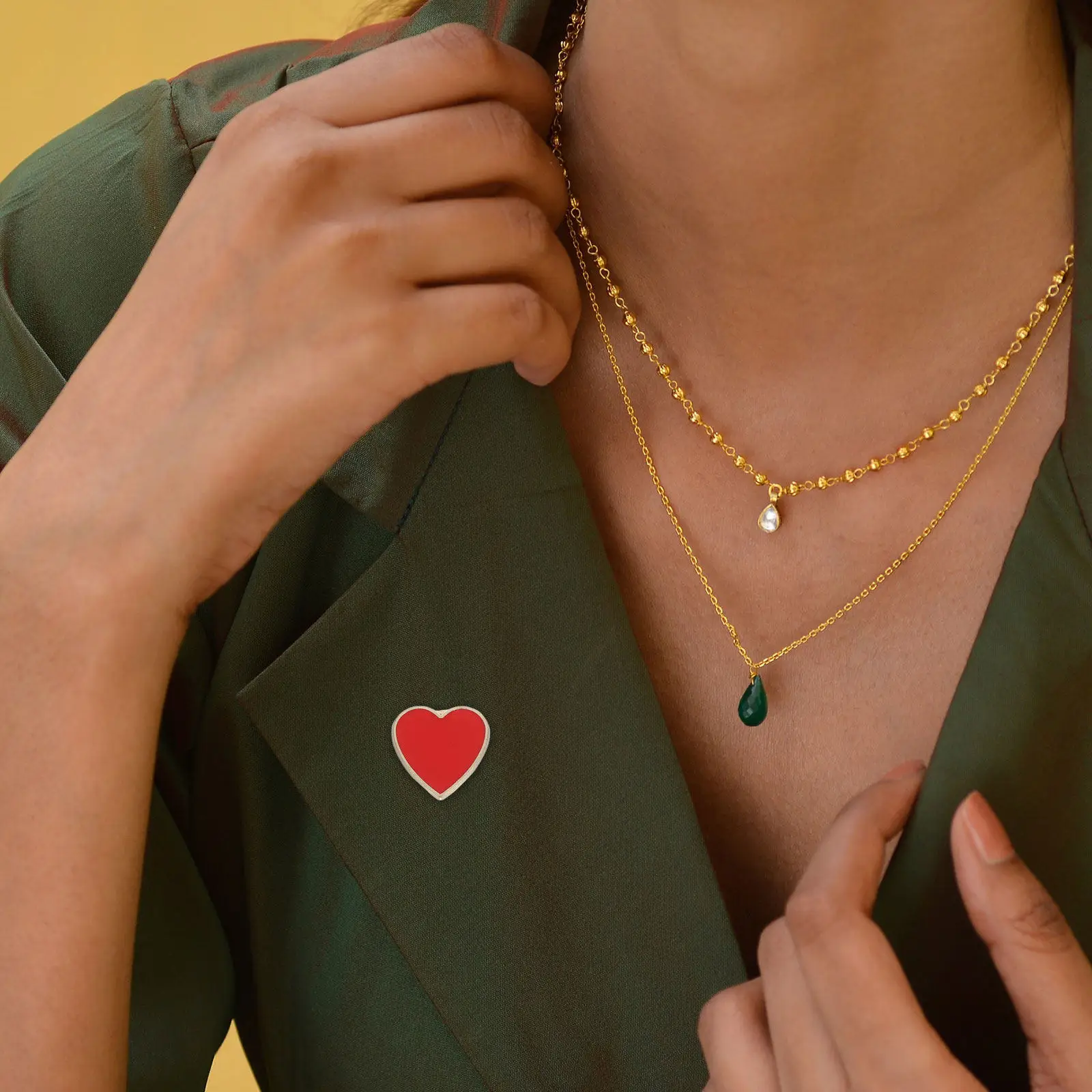 Best Stylish Accessories and Gadgets for Trendy Outfits in 2025