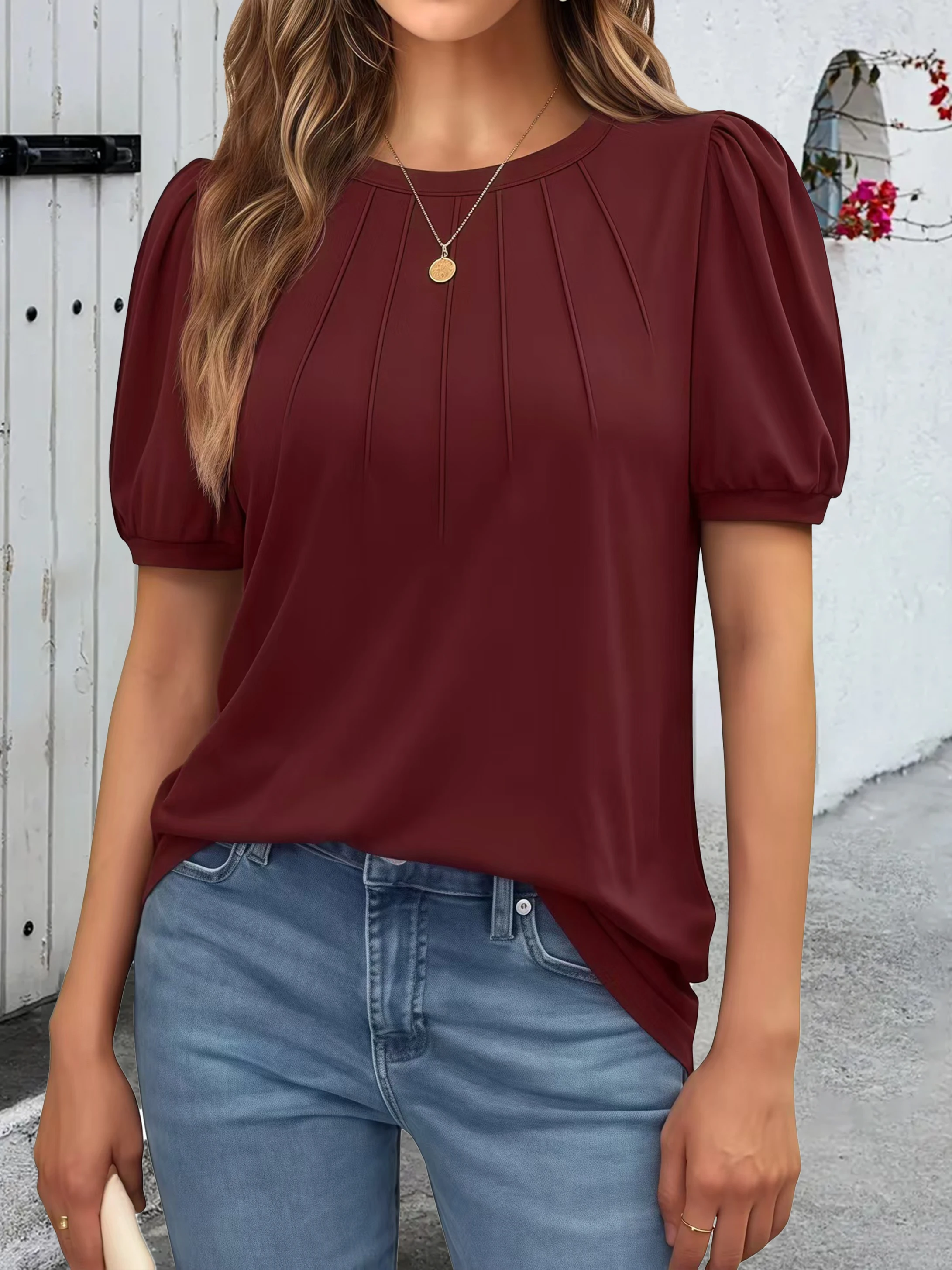 

Plus Size Women's T-Shirt - Elegant Solid Color Round Neck Lantern Sleeve Top with Linear Design