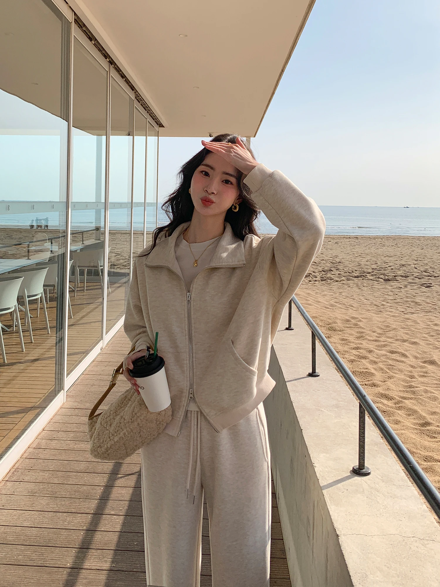 

Комплект Pusumede: Свободный вязаный кардиган на молнии с капюшоном и повседневные брюки для женщин, с воротником-стойкой, на открытом переднем урезе, зимний модный ансамбль