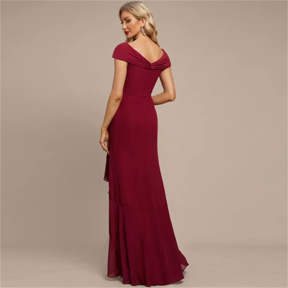 Sukienki dla matki panny młodej z dekoltem w serek, falbankami, w kolorze burgundowym, z krótkim rękawem, z rozcięciem z boku, długa sukienka dla gościa weselnego, prosta, elegancka suknia na bal maturalny.