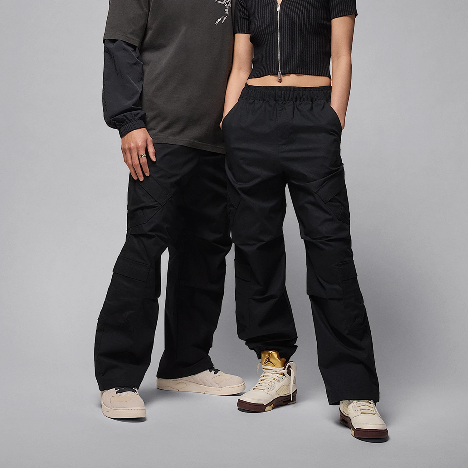 

Nike Genuine JORDAN Men's Techwear Durable Loose Pants HV0531-010