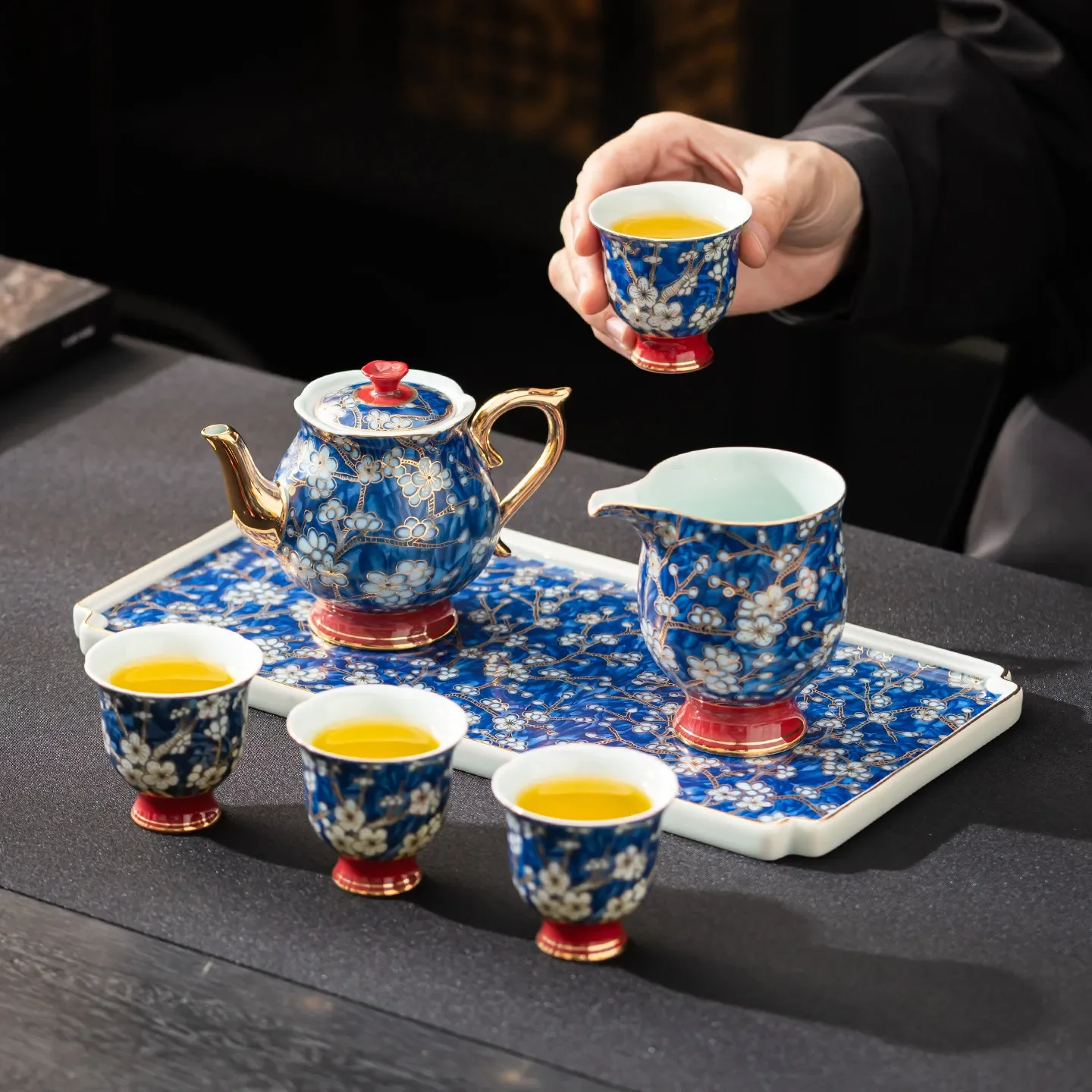 Light Luxury Ice Plum Pattern Kung Fu Tea Set Ercai Cover Bowl Teacup Small Set Chinese Gift Box