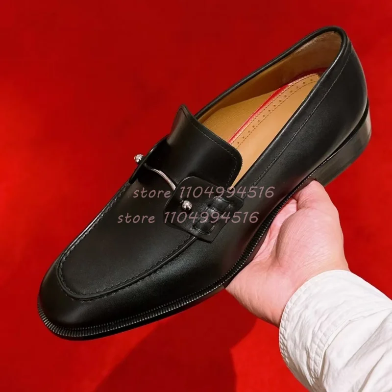 

Men's Silver Decor Patent Leather Dress Shoes Black Stone Slip On Low Heels Loafers Male Fashion Luxury Wedding Business Shoes
