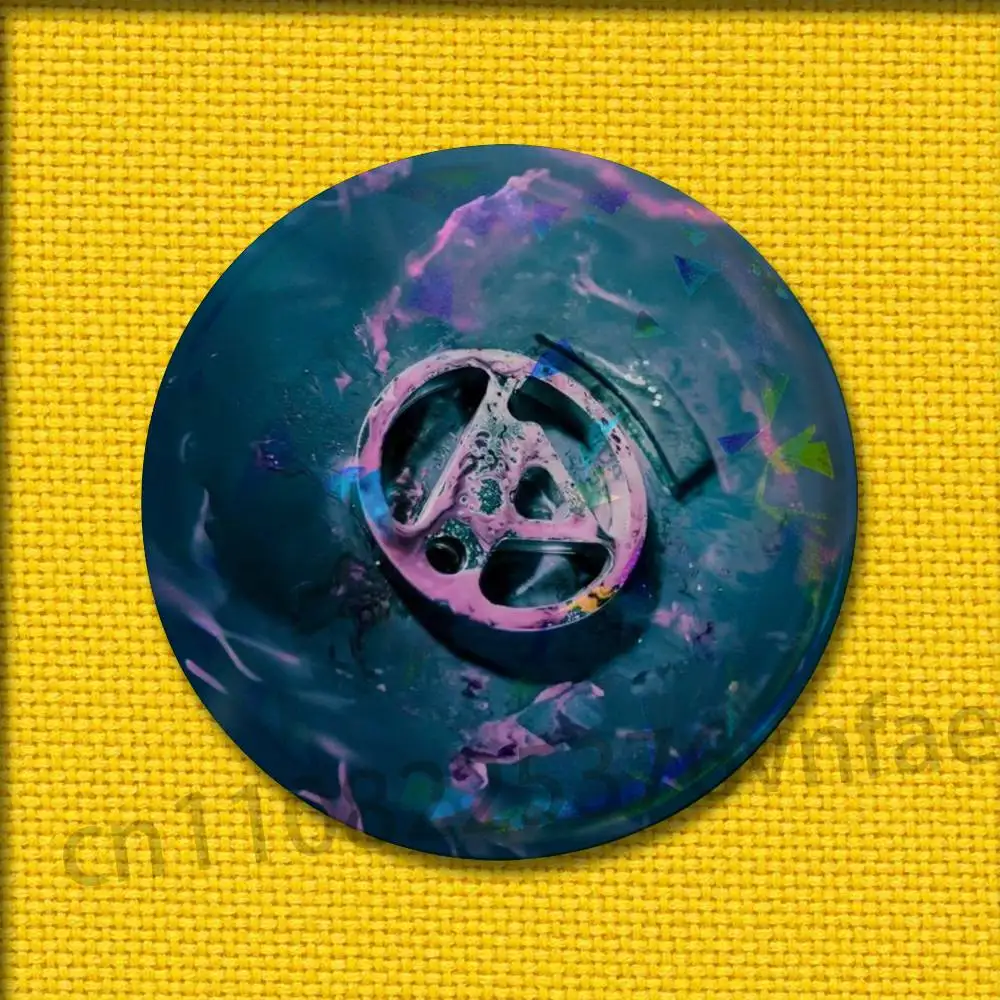 إميلي A-Armstrong L-Linkin P-Park شارات 75 مللي متر 25 مللي متر 44 مللي متر 32 مللي متر 58 مللي متر دبوس مستدير بروش تذكارية الملابس تأثيري هدية اكسسوارات