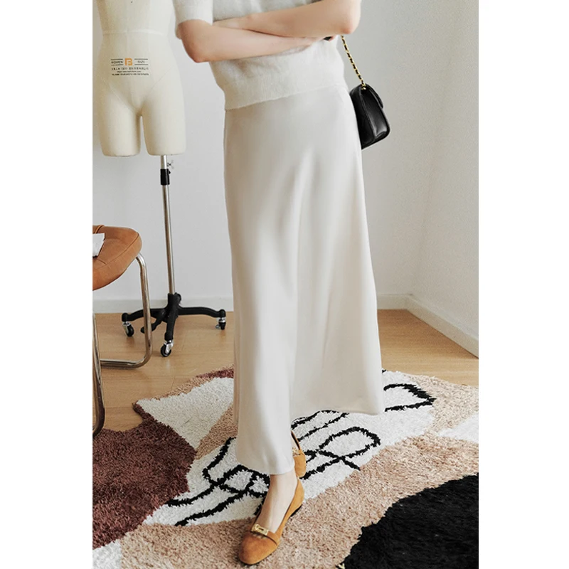 

Charming Champagne Glossy Satin Fi Tail Skirt High Waist Sweater Canion Ele Mid-Length A-Line Skirt for Women