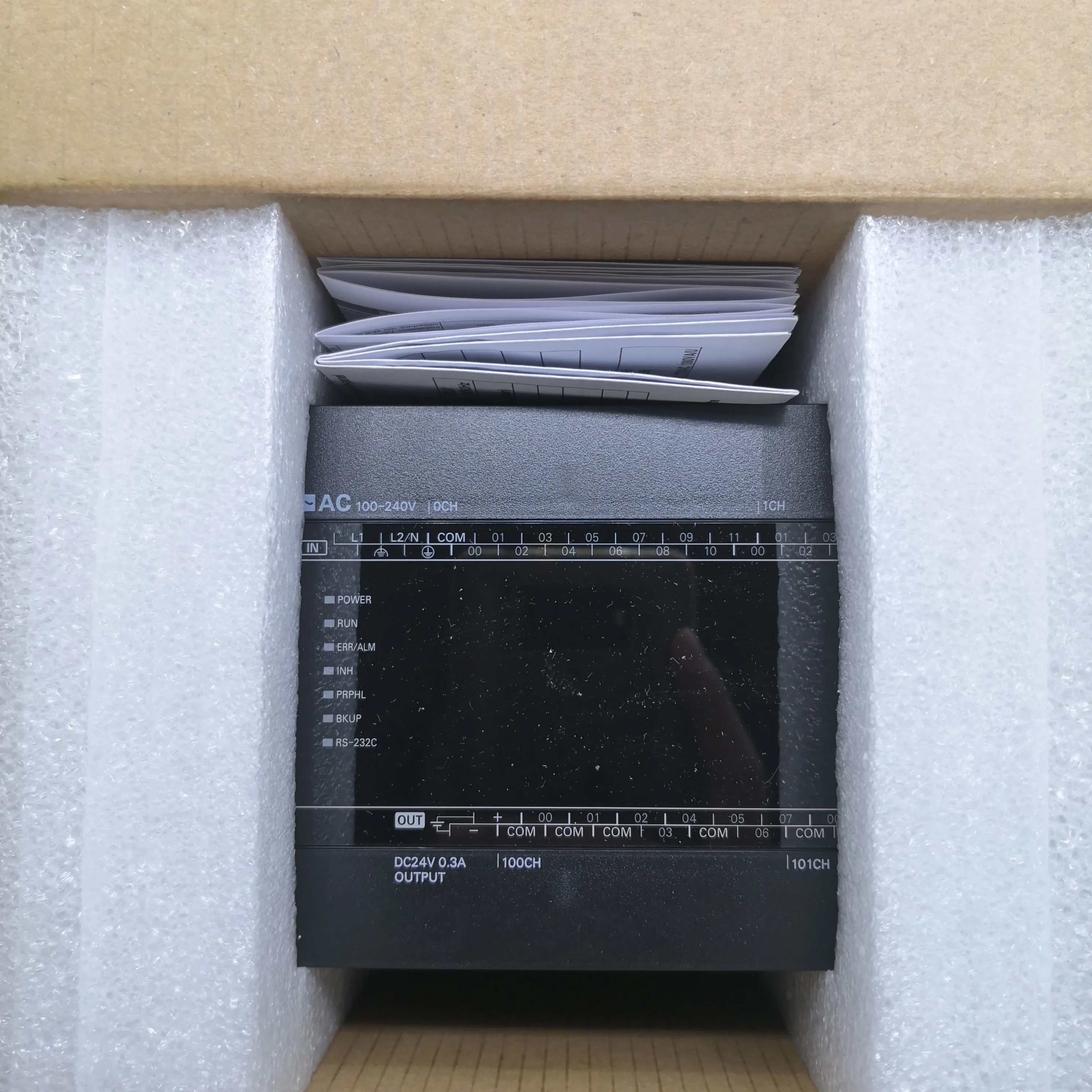 Modulo controller programmabile CP2E-E30DR-A