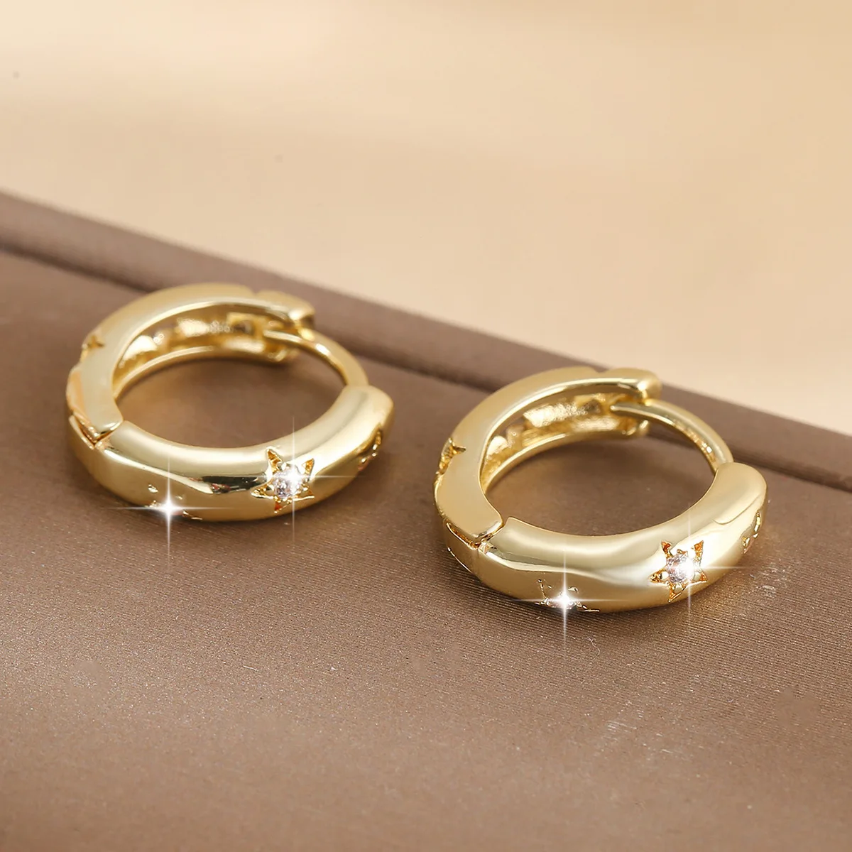 Zircon Star Hoop Earrings for Women Copper Gold Color Round Huggie Earring 2025 New Trend Wedding Jewelry pendientes mujer