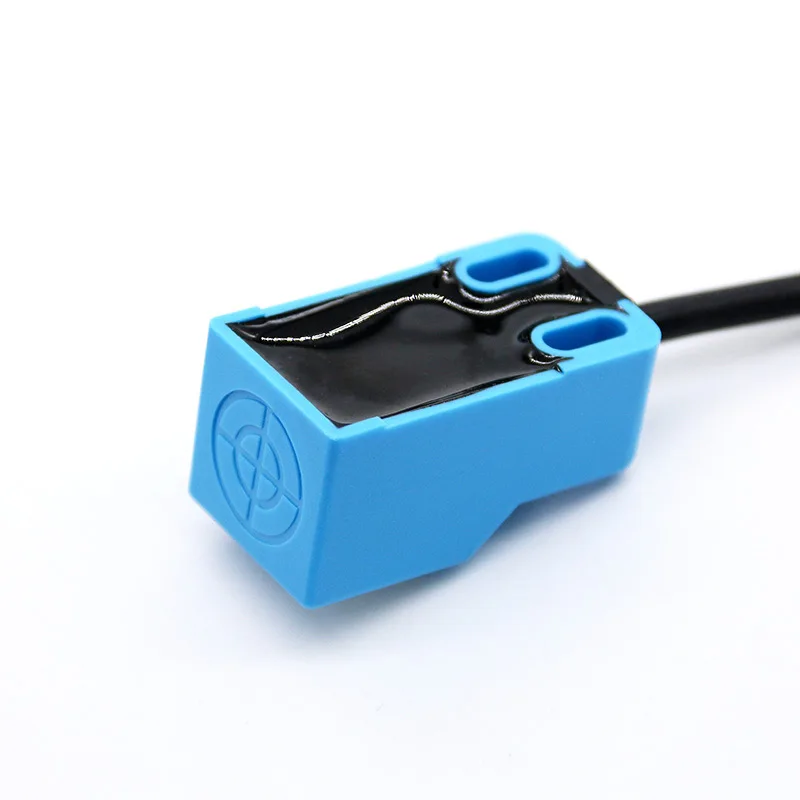 1PC SN04-N Proximity switch metal detection sensor for metal inspection SN04-N2 SN04-P SN04-P2 Y1 Y2 D1 D2 NPN PNP NC NO