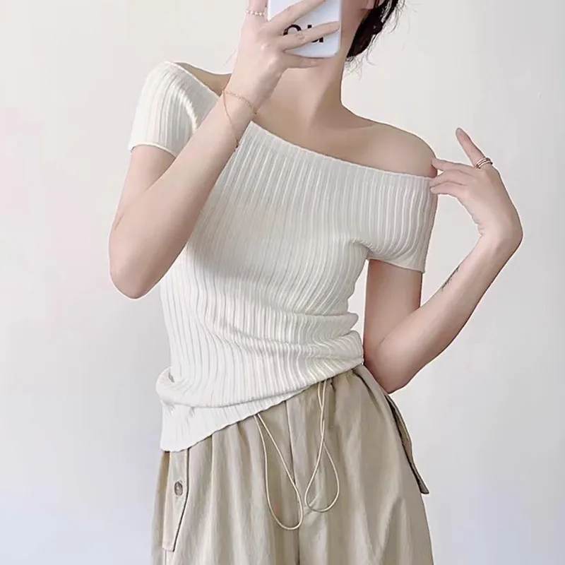 

Вязаный свитер-пуловер для женщин, новинка, с коротким рукавом, белый, с вырезом-лодочкой, вязаный топ, Q3529