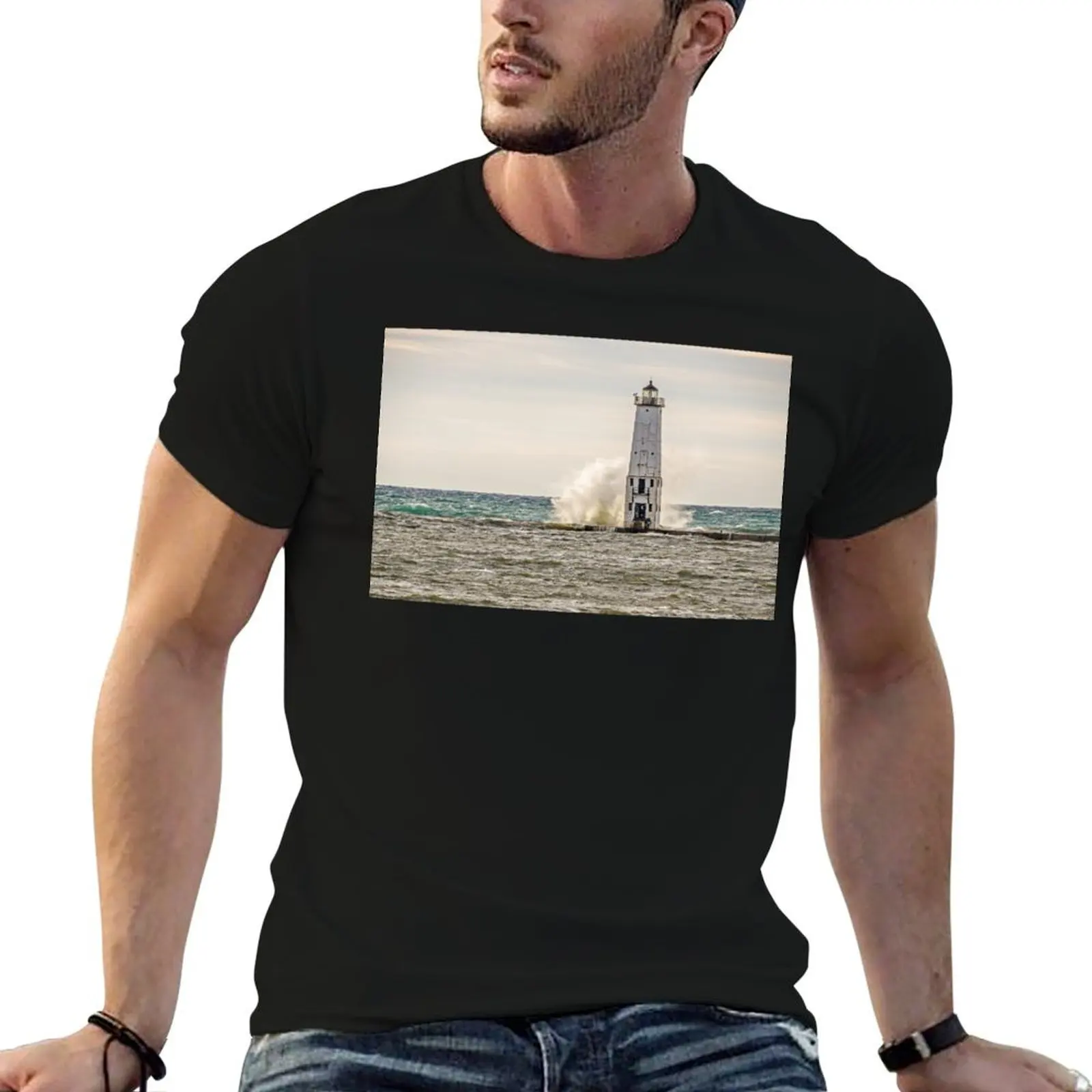 Camiseta Big Wave Crashing into the Frankfort Light, camisetas para hombre, camiseta divertida de algodón para hombre, camisetas divertidas de lujo para hombre
