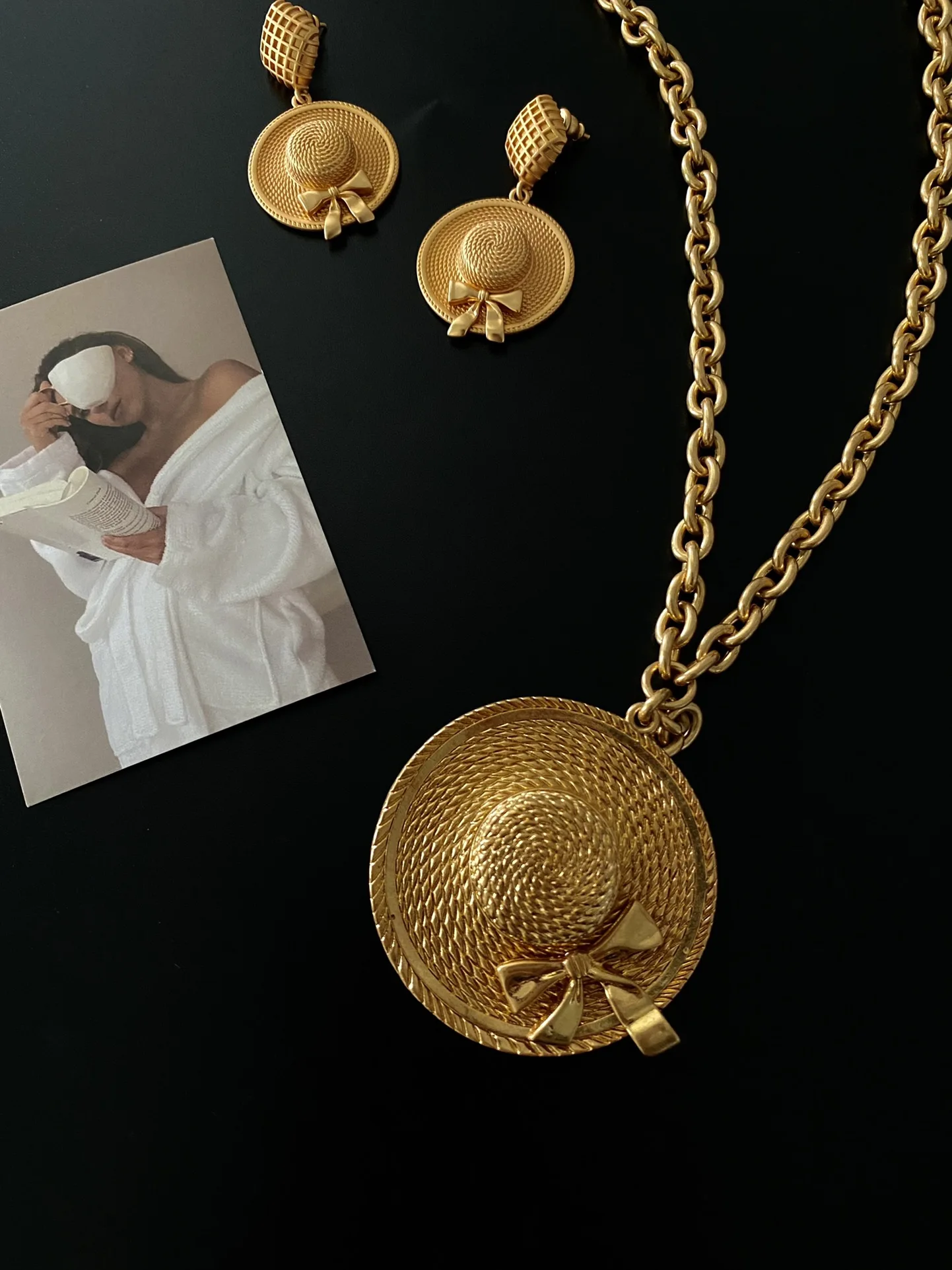 Corrente de cobre banhada a ouro, Design clássico