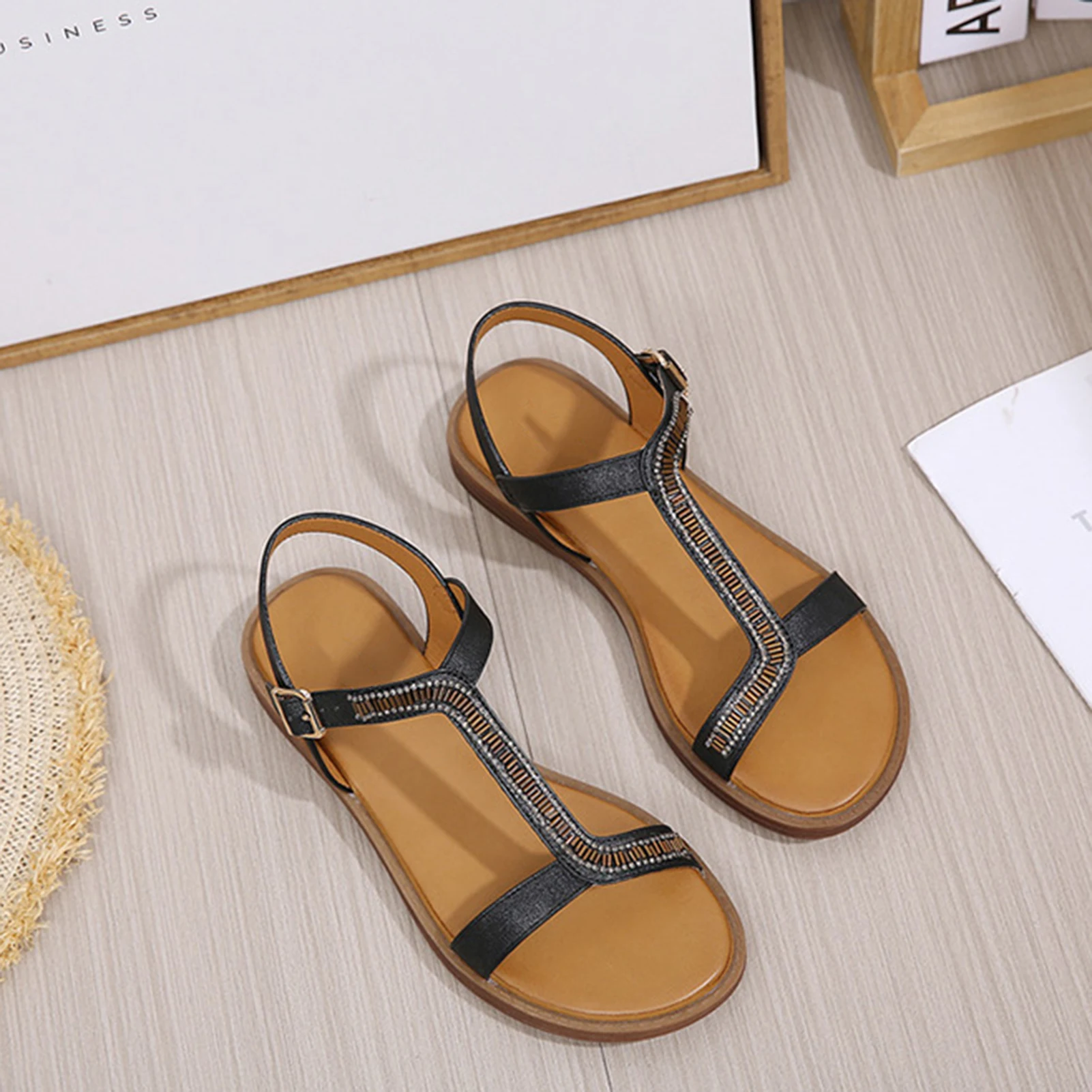 2023 Metal Buckle Sandals With Rhinestone Beads Comfortable Breathable Shoes For Pool Beach Versatile Comfortable Sandals