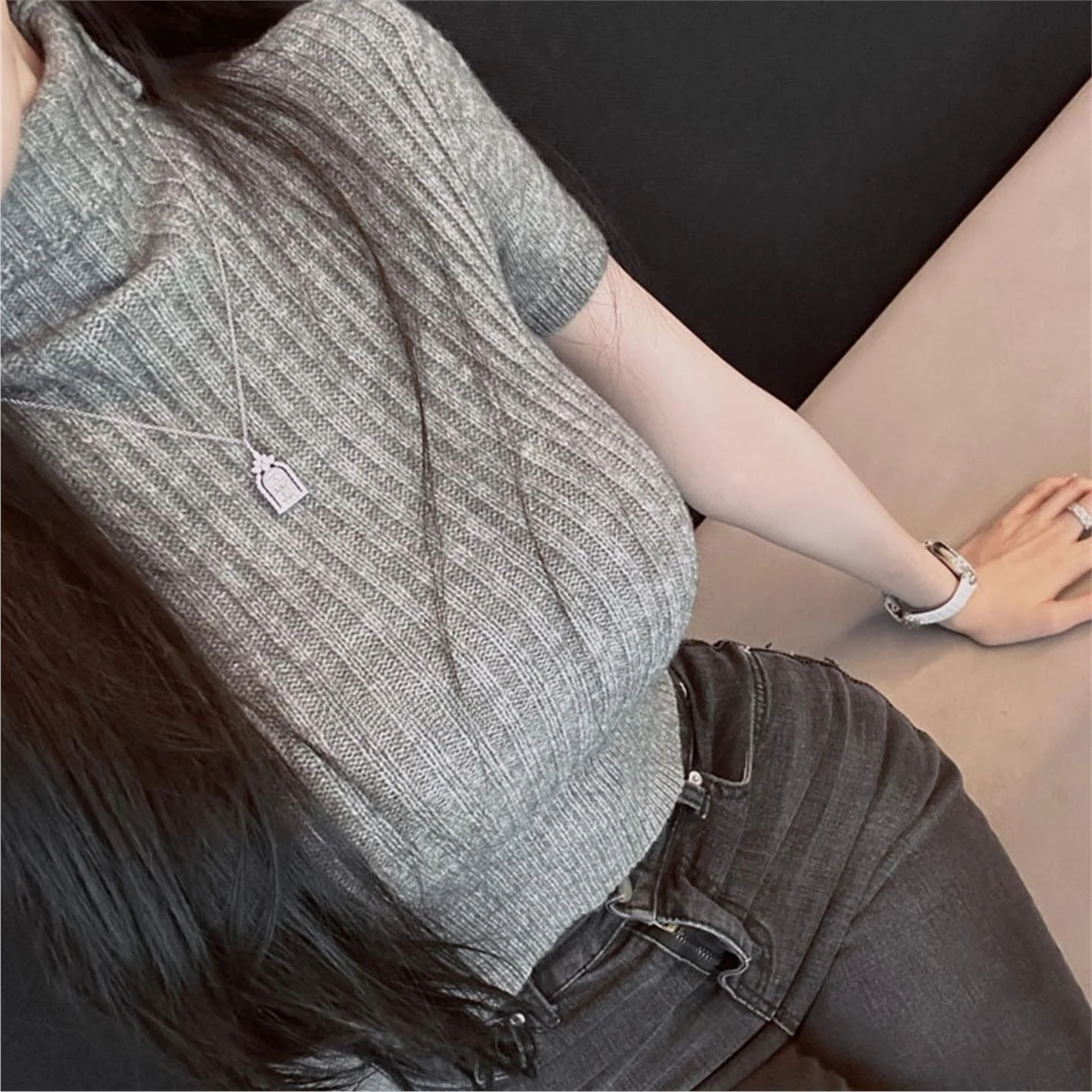 

Сексуальный вязаный свитер с высоким воротником, подчеркивающий фигуру, модный новый дизайн, зимняя коллекция