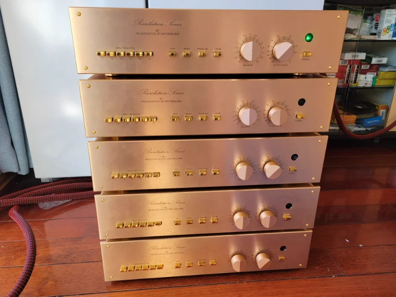 New 1:1 Copy FM266 preamplifier: fully balanced remote control