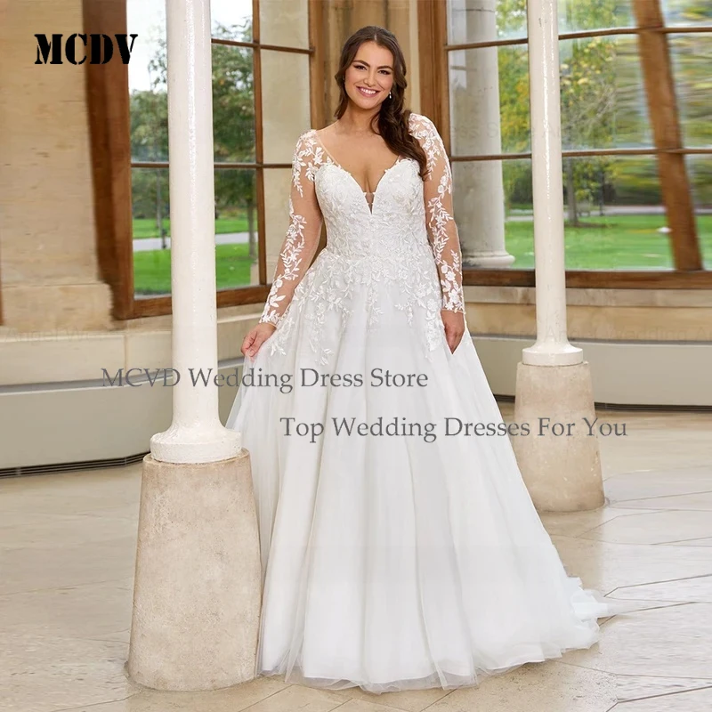 

MCDV 2025 Plus Size Wedding Dresses A Line Tulle V Neck Customized Lace Up with Lace Applique for Bride Bridal Gowns