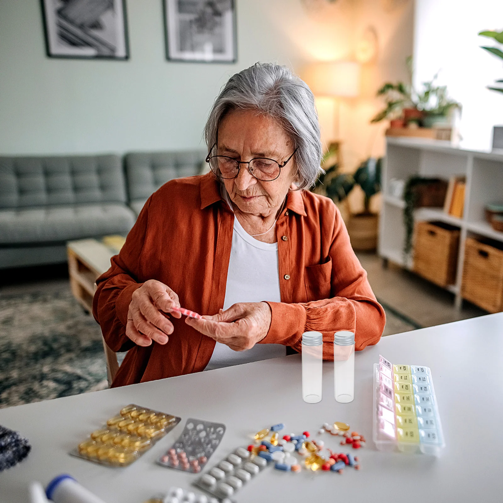 

30Pcs Small Glass Medicine Vials Transparent Bottles Airtight Sealed Jars Capsule Powder Storage Container Travel Herbal Use