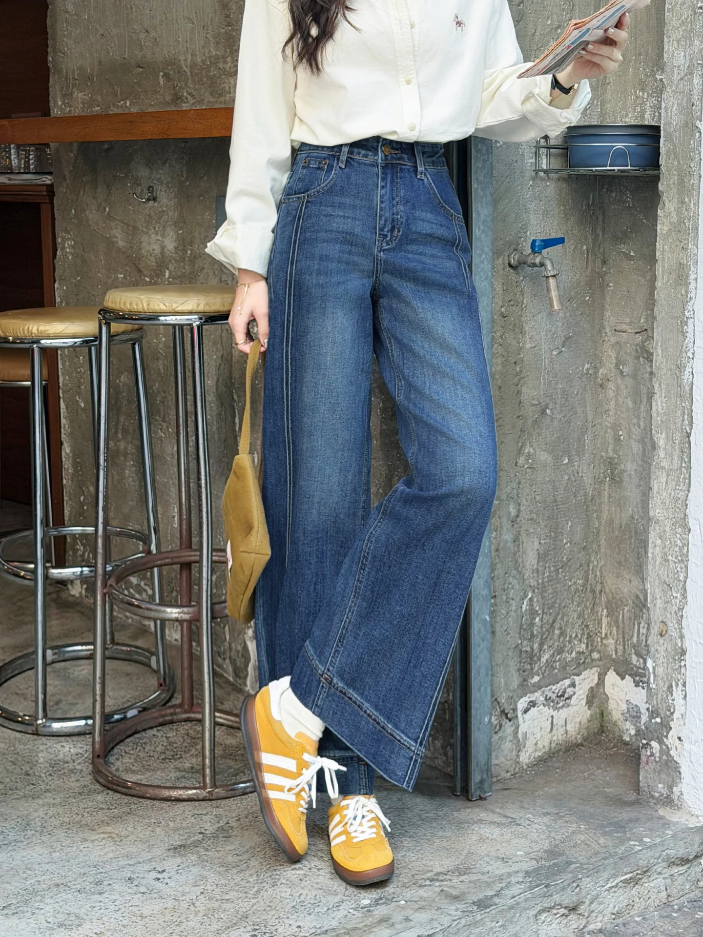 

Женские джинсы с высокой талией, прямые, свободного кроя, укороченные (до щиколотки), весна 2026, универсальные, повседневные, стройнящие, из денима, скинни