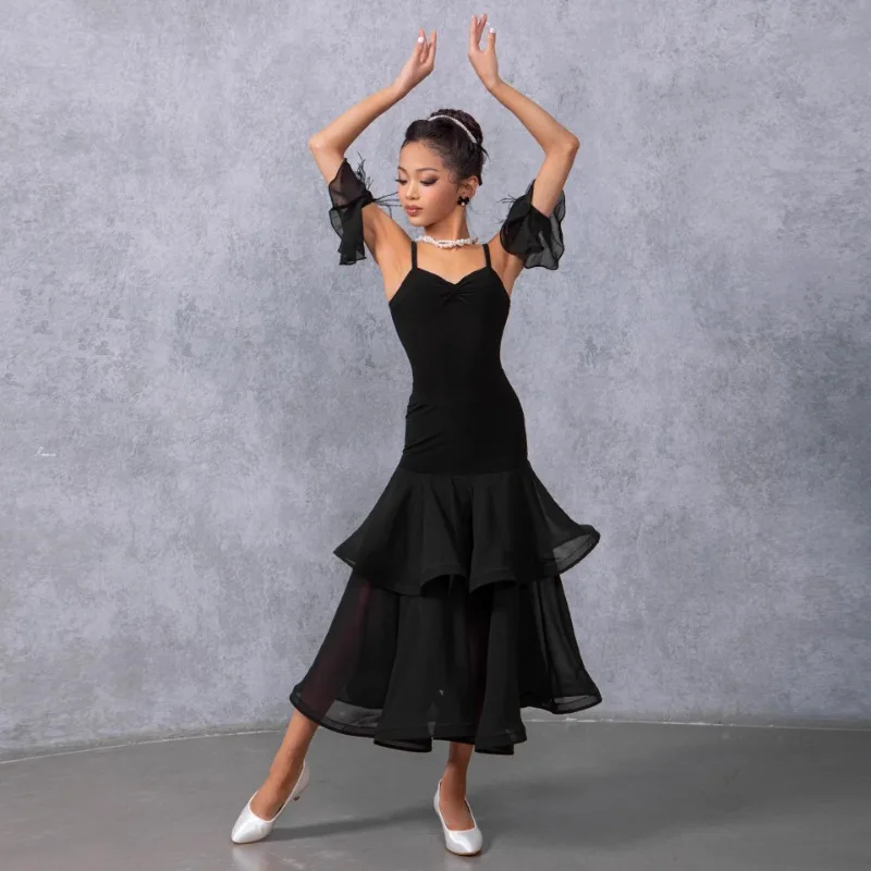소녀의 라틴 현대 표준 댄스 의상의 맞춤형 2피스 세트 볼룸용 더블 레이어 대형 스윙 스커트 트레이닝 슈트