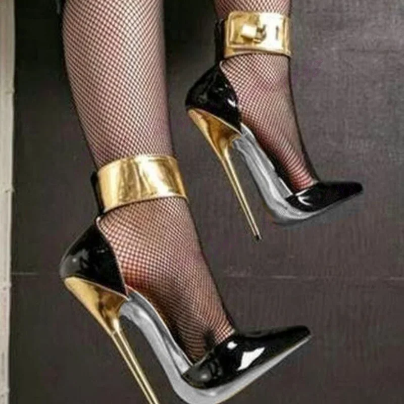Cinturino posteriore Tacchi alti estremi Décolleté Scarpe a punta per le donne Tacchi alti in pelle verniciata Scarpe sexy 2023 Zapatos Para Mujere