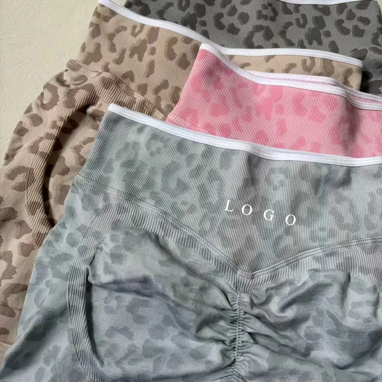 LOGO Women High Waist Scrunch Sculpt Shorts Quick Dry Peach Hip Yoga Shorts Running Sports Fitness 3 Inch Shorts