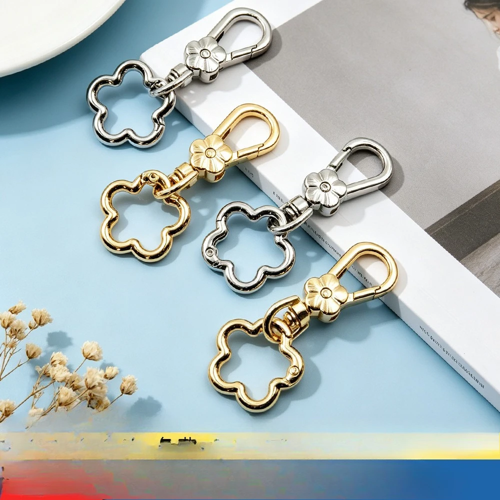 Plum blossom spring ring metal lobster buckle DIY alloy flower rotating buckle accessory bag buckle