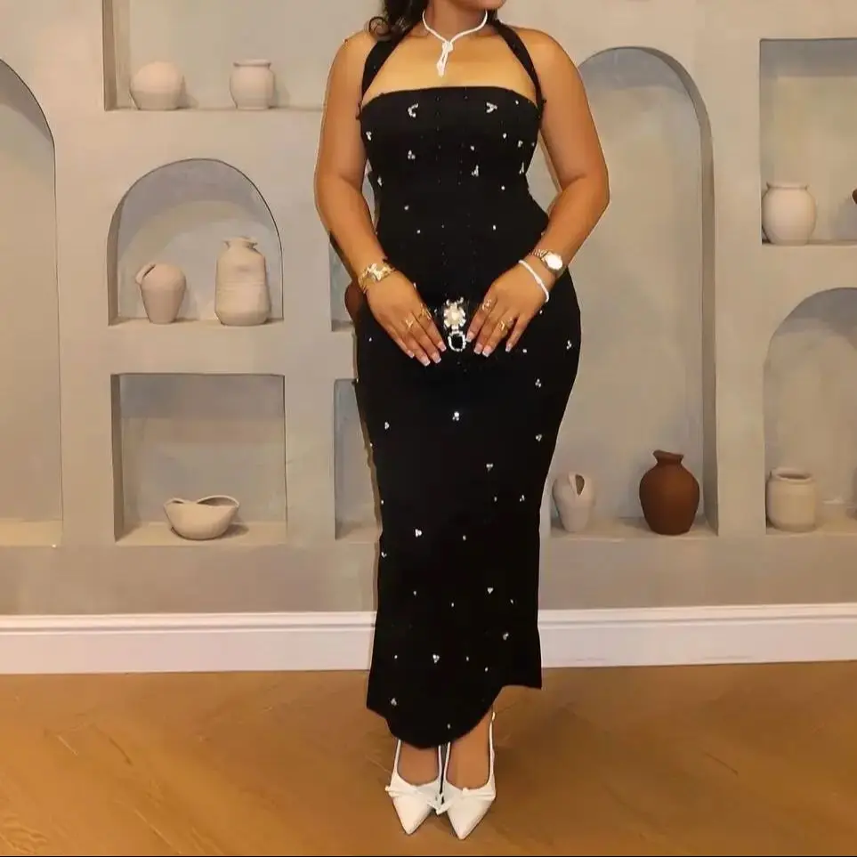 

Fashion 2025 Summer Sexy Halter Neck Bodycon Sleeveless White Long Dresses Pleated Casual Flower Decoration Backless Dress