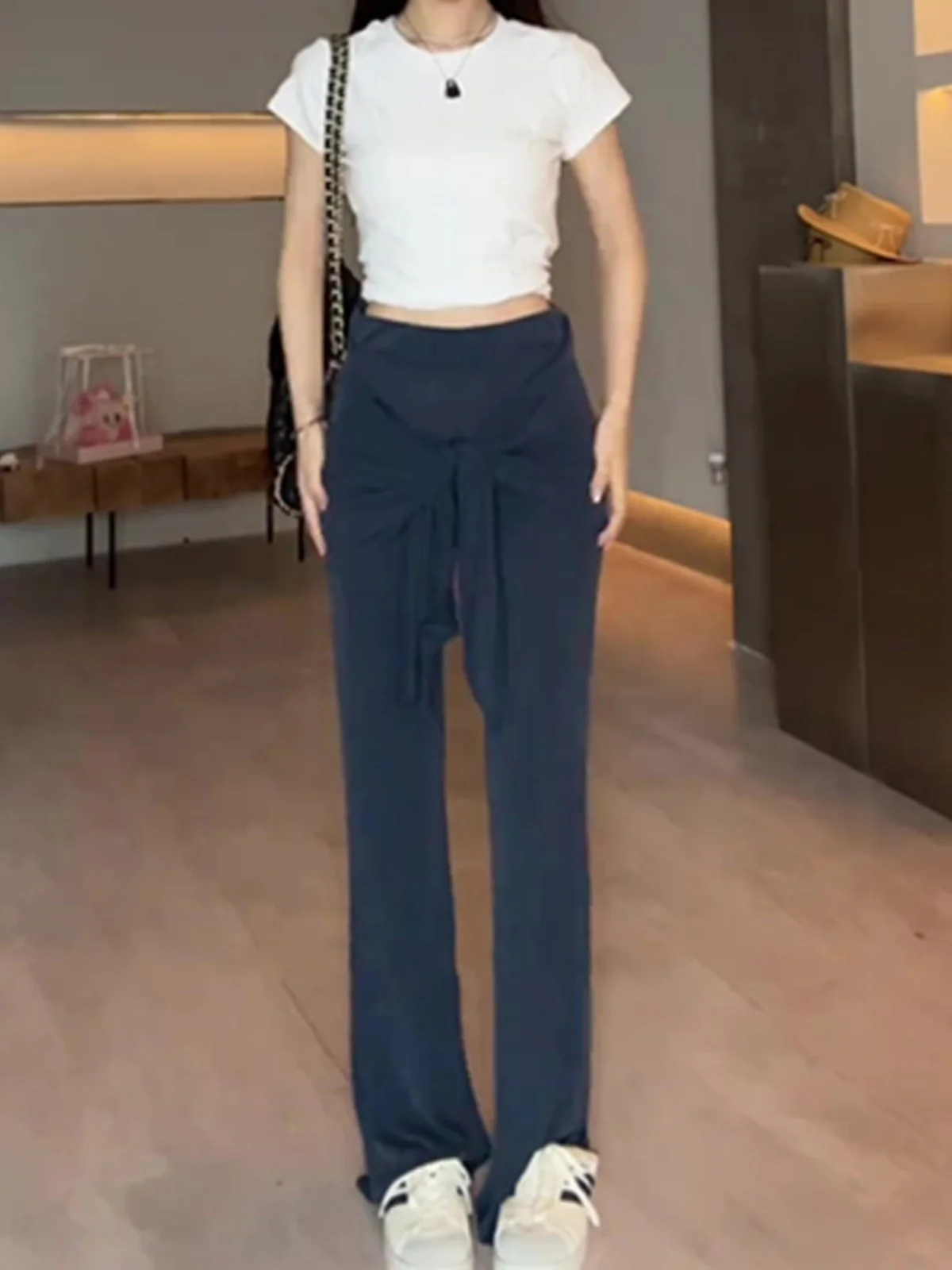 

Модные широкие брюки для йоги с высокой талией, женская осенняя одежда, новинка 2025, утягивающая драпировка, универсальные корейские брюки для поездок на работу