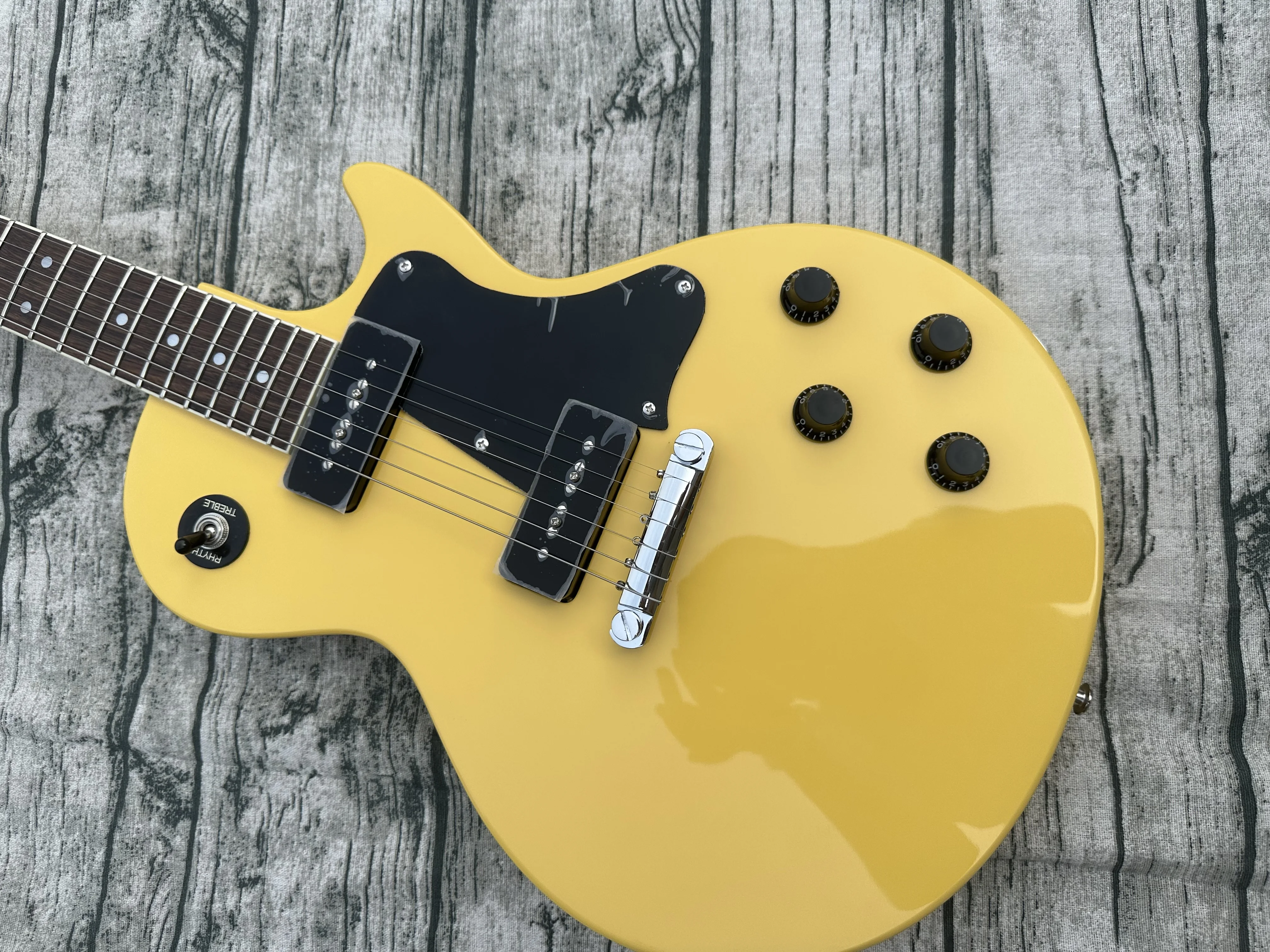 Standard electric guitar, TV yellow, cream yellow, bright, cream white retro tuner, available, lightning package