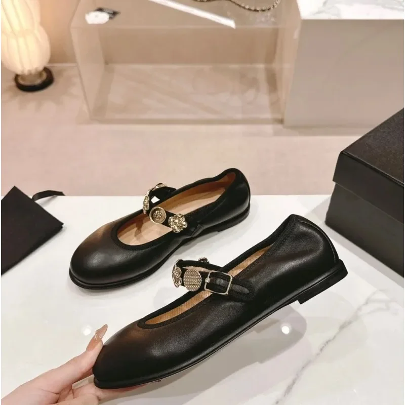 Sepatu FLAT balet ผู้หญิงหัวกลมรองเท้าสตรีพื้นแบนขนาดใหญ่35-44สวมใส่สบายอเนกประสงค์สำหรับฤดูใบไม้ผลิ/ฤดูร้อน2024