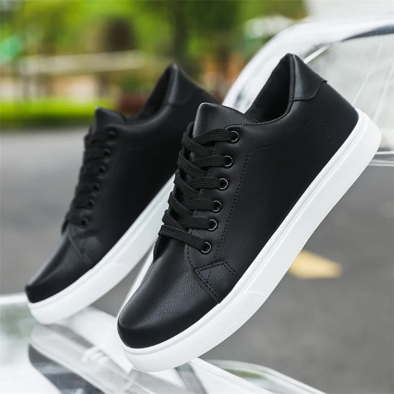 

Cheap Black Men Skateboard Shoes Plus Size 46 Urban Men's Designer Sneakers Low Cut Flat Skate Shoes For Men zapatillas de skate