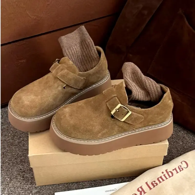 Zapatos Boken Retro verdes para mujer, zapatos de plataforma con hebilla y punta redonda a la moda, zapatos informales de tendencia para otoño e invierno 2025