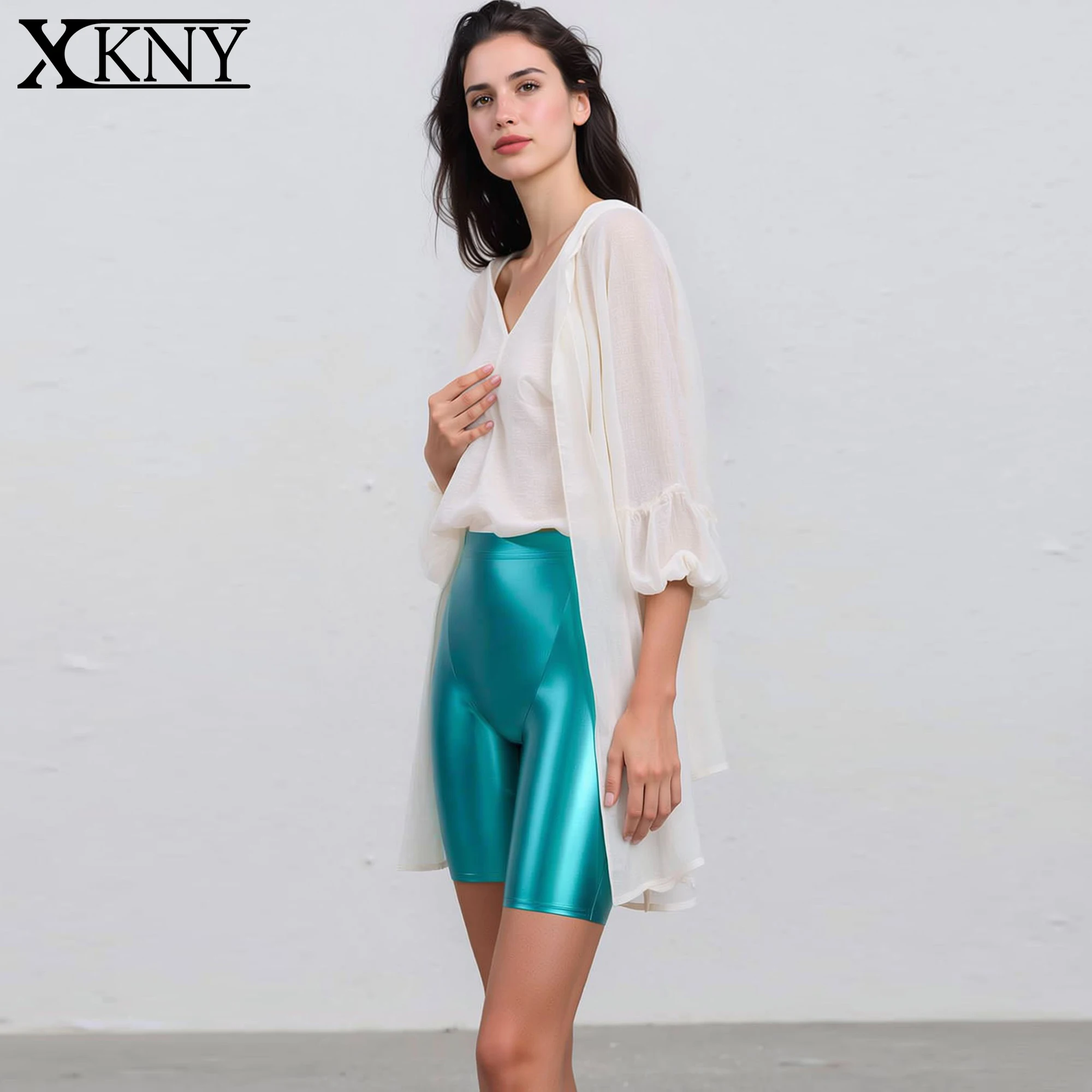 XClocKNYoung Satin glänzende Dreieck-Shorts, ölglänzende Sportshorts, schmale Hose, sexy Seidenhose mit schmaler Taille, Yoga-Badeshorts