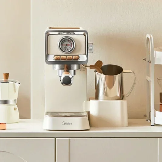 เครื่องชงกาแฟอิตาเลี่ยนขนาดเล็กในครัวเรือนรูปแบบใหม่ เอสเพรสโซกึ่งอัตโนมัติ เครื่องชงกาแฟแบบพกพา