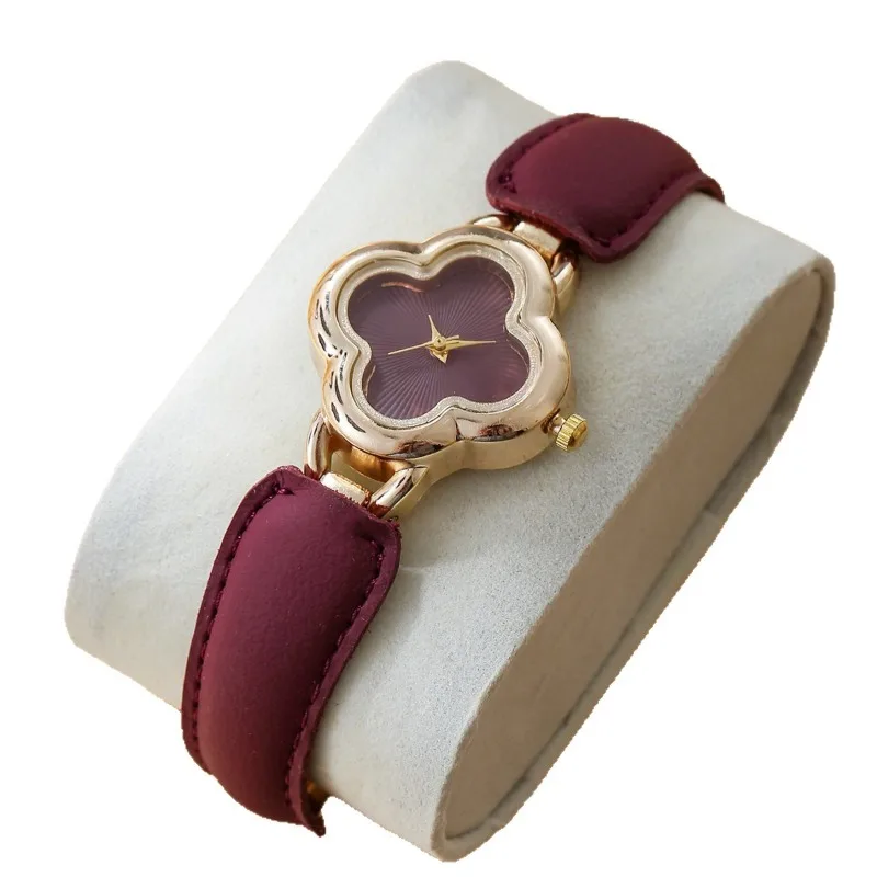 New French style high-end temperament versatile Angola red retro style bracelet